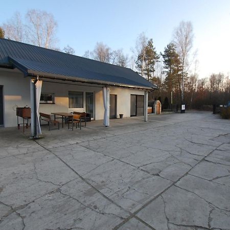 Villa Letnia Oaza "Forsycja" à Sobienie Jeziory Extérieur photo