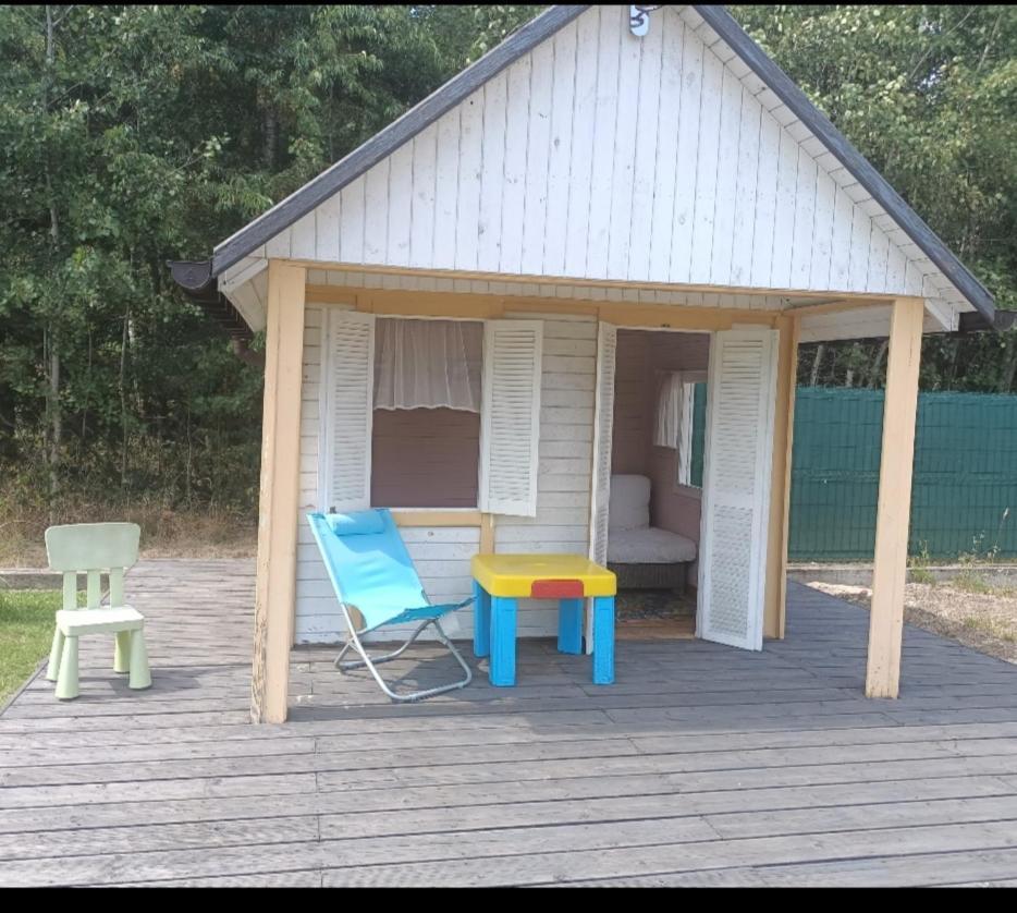 Villa Letnia Oaza "Forsycja" à Sobienie Jeziory Extérieur photo