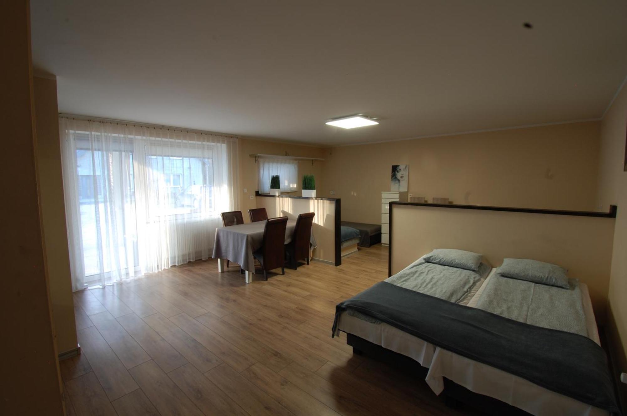 Villa Letnia Oaza "Forsycja" à Sobienie Jeziory Extérieur photo